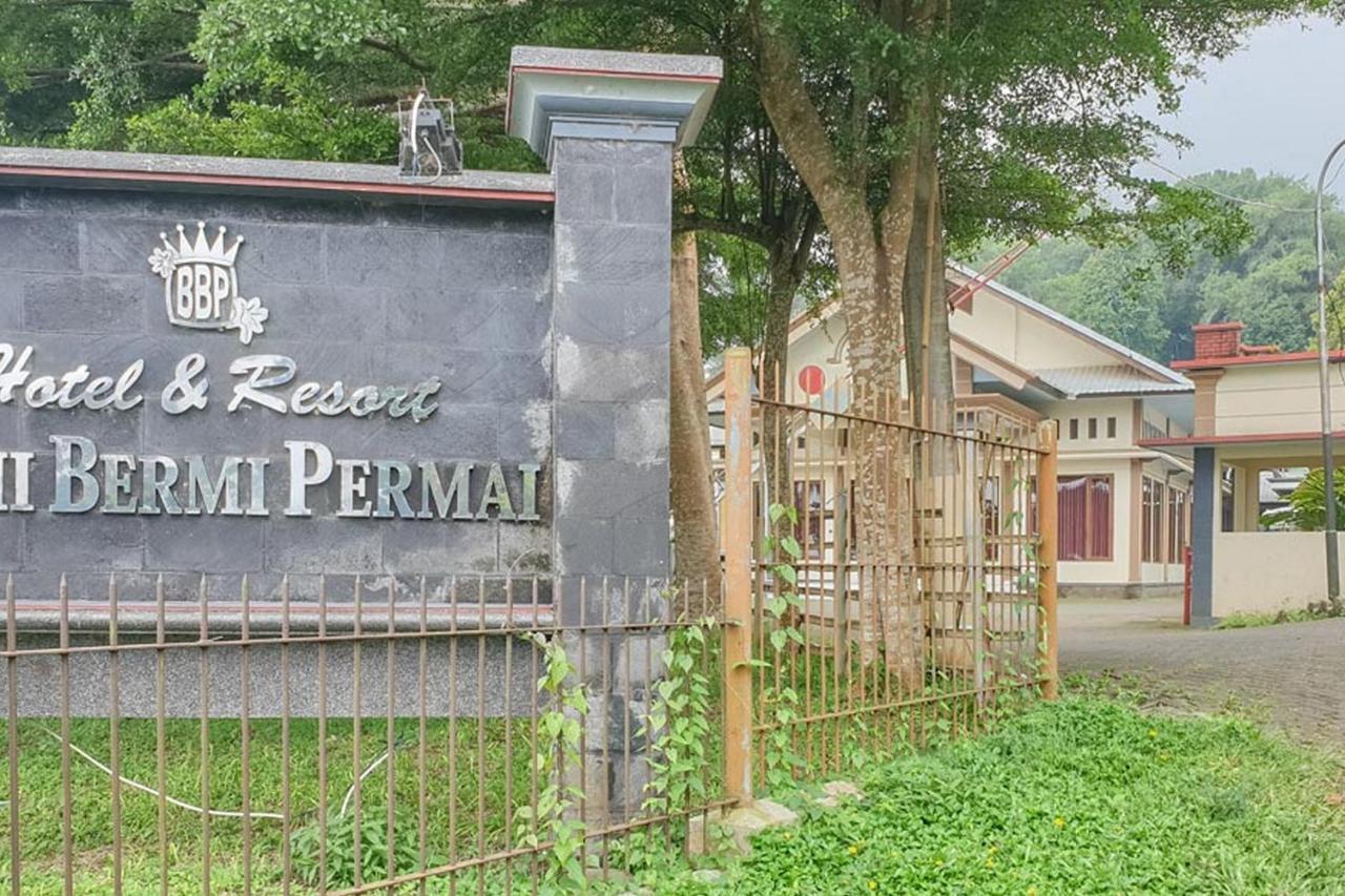 Hotel Bumi Bermi Permai Near Bermi Eco Park Mitra Reddoorz Probolinggo Exterior foto
